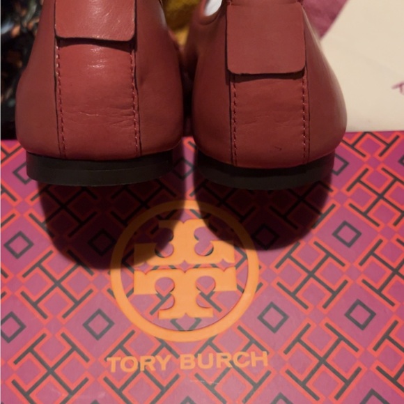 Tory Burch Women's Red Loafers color Nevada Bordeaux 600 - Picture 4 of 7